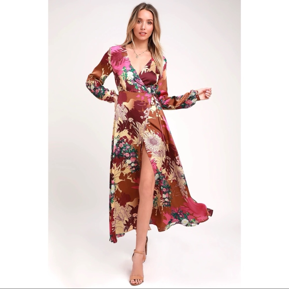 NWOT Lulus Put on a Smile Burgundy Floral Print Satin Wrap Maxi Dress Medium